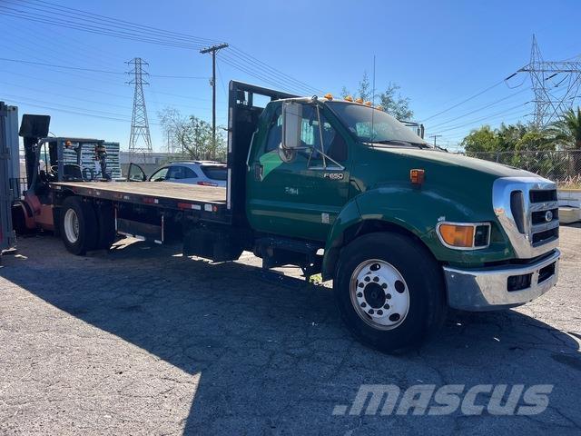 Ford F-650 Pritschenwagen/Pritschenwagen mit Seitenklappe
