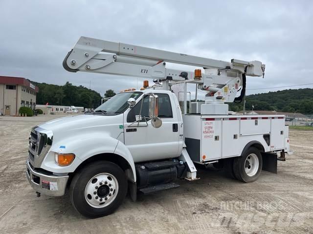 Ford F-750 LKW-Arbeitsbühnen