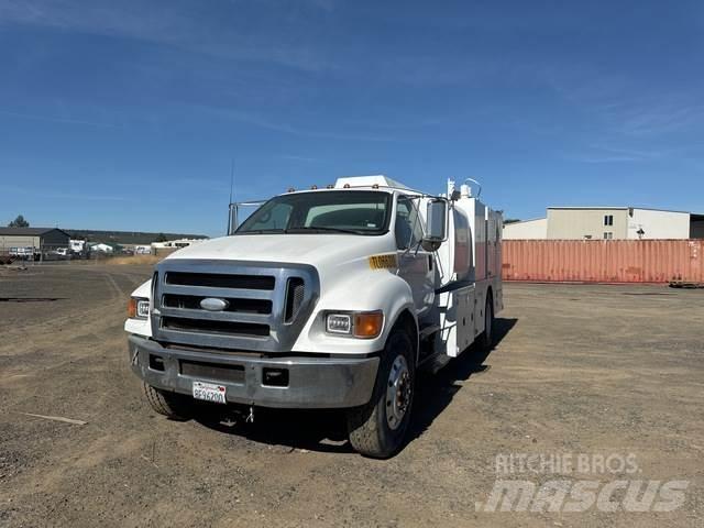 Ford F-750 Tankwagen