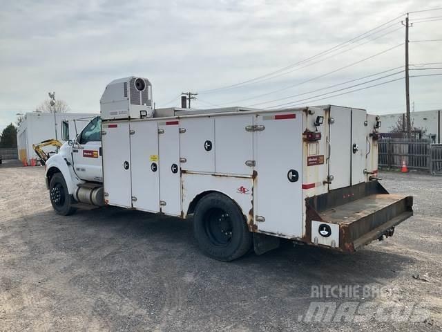 Ford F-750 Kommunal-Sonderfahrzeuge
