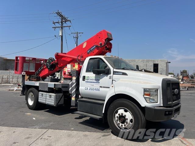 Ford F-750 Andere Fahrzeuge
