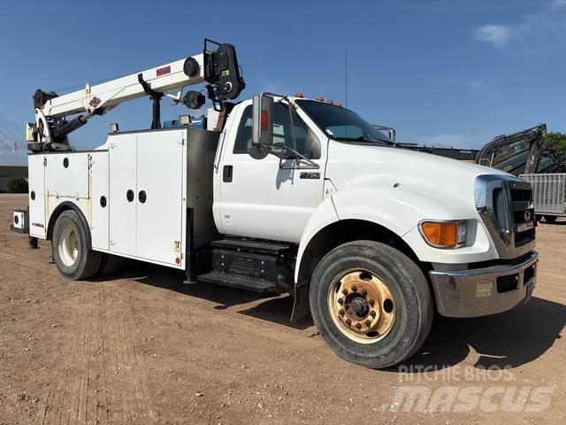 Ford F-750 Kommunal-Sonderfahrzeuge
