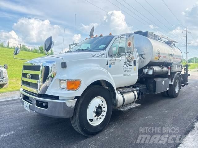 Ford F-750 Betonmischer