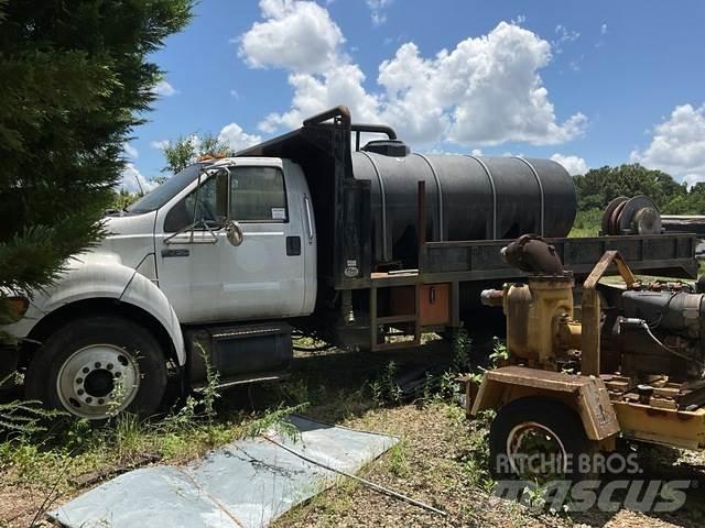 Ford F-750 Sonstige Baumaschinen