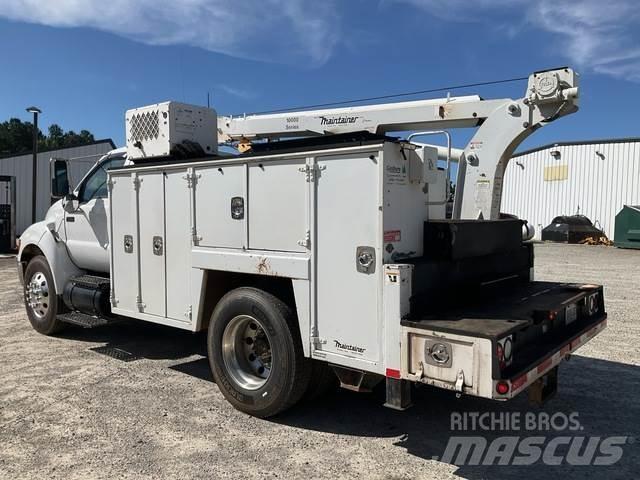 Ford F-750 Kommunal-Sonderfahrzeuge