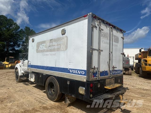 Ford F-750 Sonstige Baumaschinen