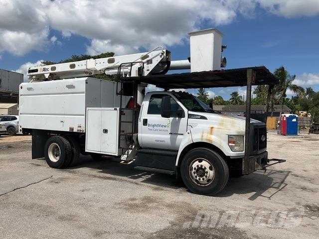 Ford F-750 LKW-Arbeitsbühnen