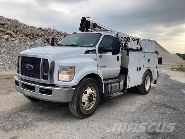 Ford F-750 Kommunal-Sonderfahrzeuge