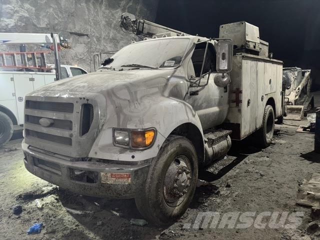 Ford F-750 Kommunal-Sonderfahrzeuge