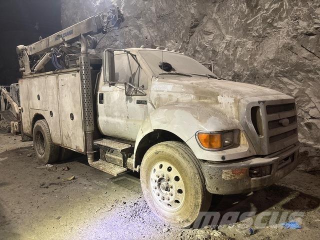Ford F-750 Kommunal-Sonderfahrzeuge