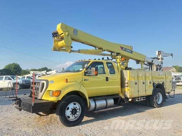 Ford F-750 LKW-Arbeitsbühnen