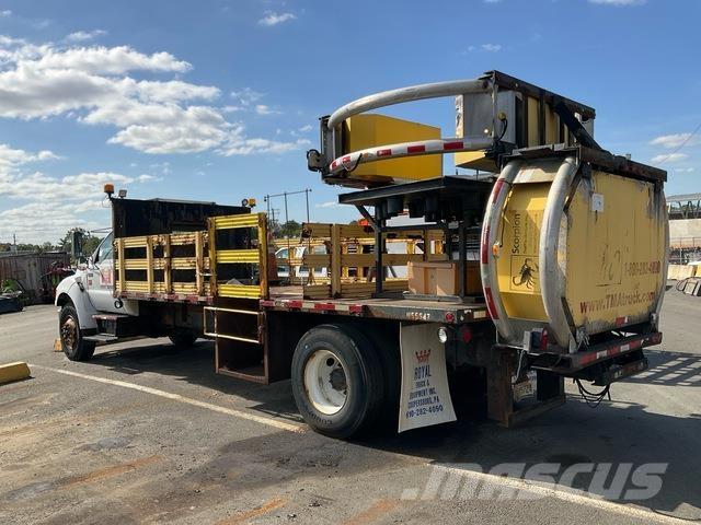 Ford F-750 Kommunal-Sonderfahrzeuge