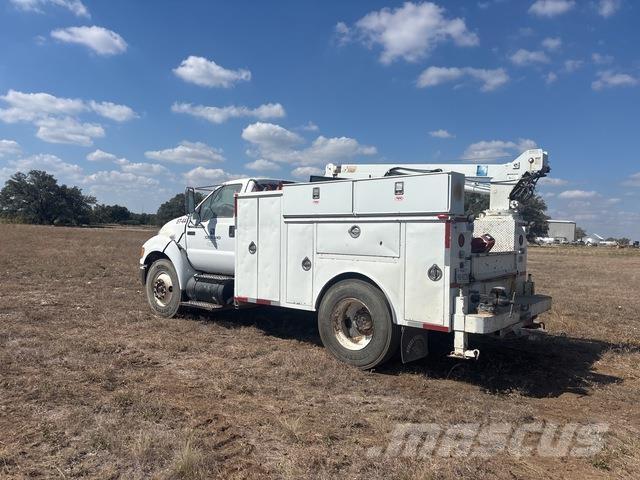 Ford F-750 Kommunal-Sonderfahrzeuge