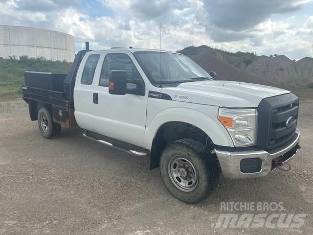Ford F250 Pritschenwagen/Pritschenwagen mit Seitenklappe