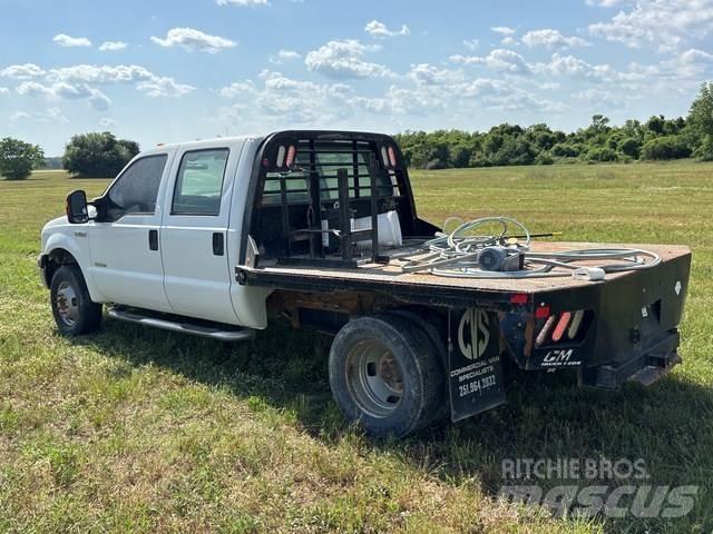 Ford F350 Pritschenwagen/Pritschenwagen mit Seitenklappe