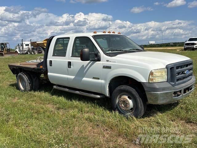 Ford F350 Pritschenwagen/Pritschenwagen mit Seitenklappe