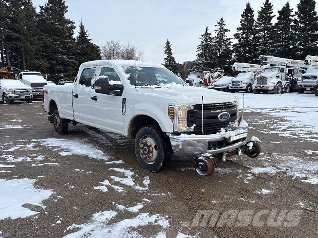 Ford F350 Pickup/Pritschenwagen