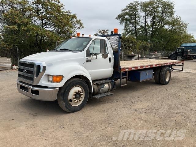 Ford F650 Pritschenwagen/Pritschenwagen mit Seitenklappe