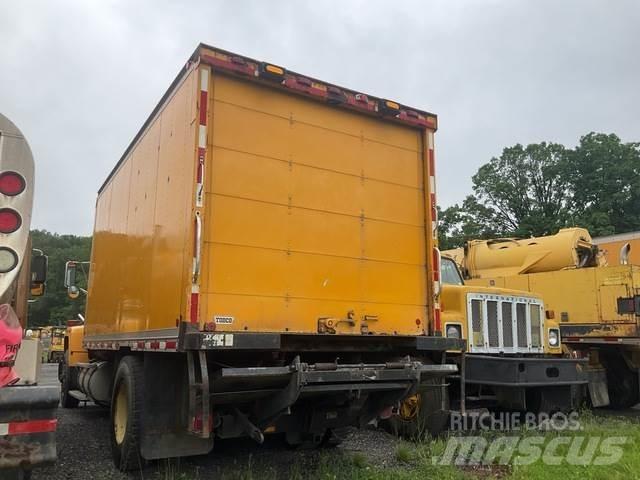 Ford L8000F Kofferaufbau