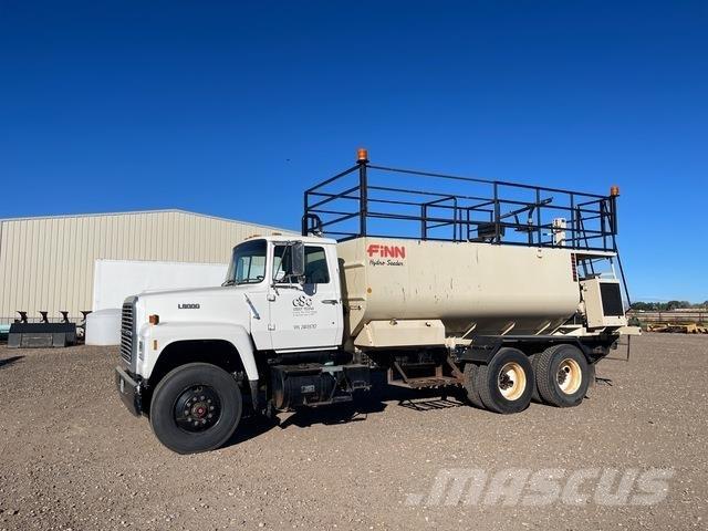 Ford L9000 Sonstige Landmaschinen