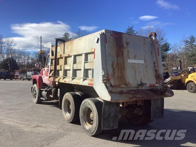 Ford L9000 Wassertanker