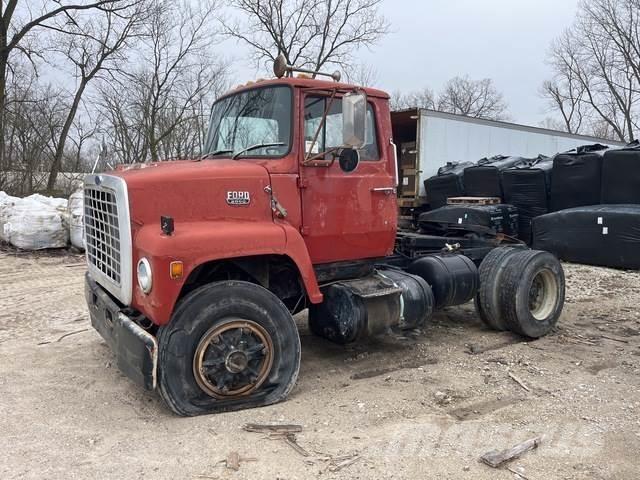 Ford LN8000 Sattelzugmaschinen