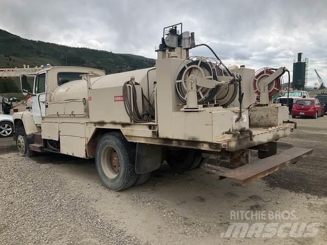 Ford LN8000 Tankwagen
