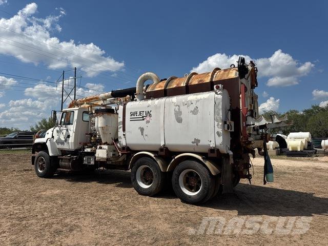 Ford LNT8000F Raupenbagger