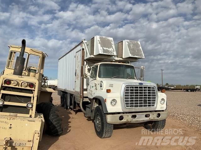 Ford LT8000 Lieferwagen