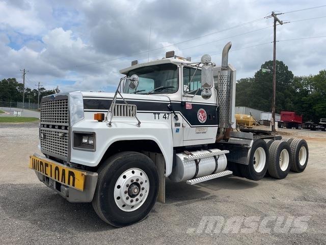 Ford LTL9000 Sattelzugmaschinen