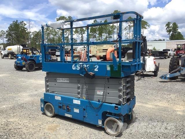 Genie GS-3232 Scheren-Arbeitsbühnen