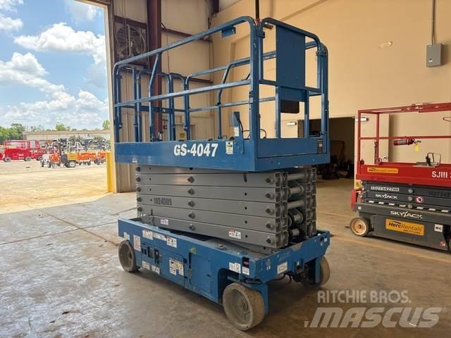 Genie GS-4047 Scheren-Arbeitsbühnen