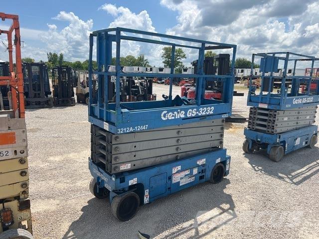 Genie GS3232 Scheren-Arbeitsbühnen