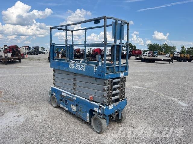 Genie GS3232 Scheren-Arbeitsbühnen