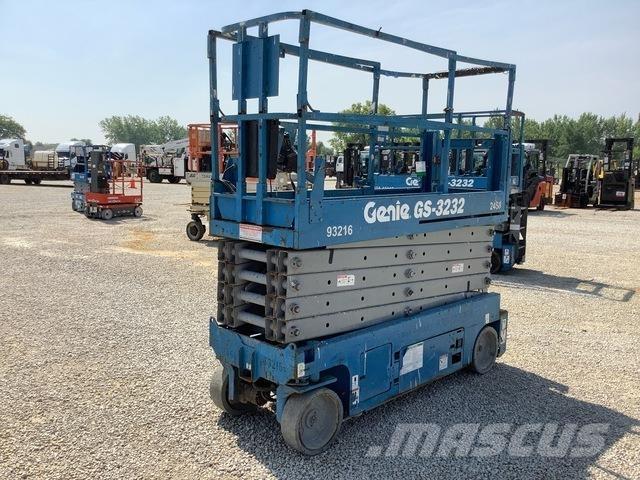 Genie GS3232 Scheren-Arbeitsbühnen