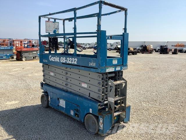 Genie GS3232 Scheren-Arbeitsbühnen