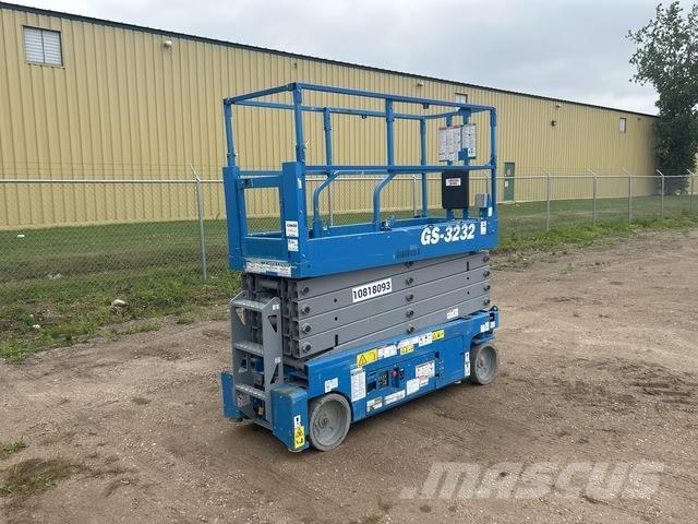 Genie GS3232 Scheren-Arbeitsbühnen