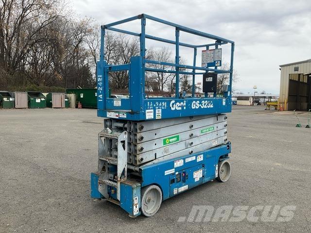 Genie GS3232 Scheren-Arbeitsbühnen