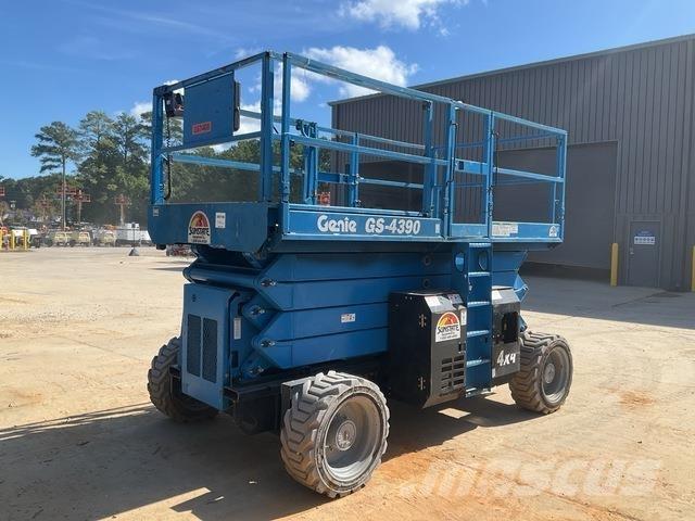 Genie GS4390 Scheren-Arbeitsbühnen