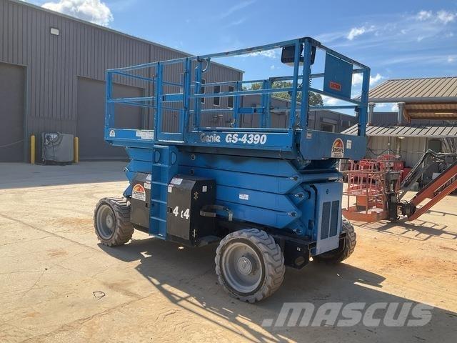 Genie GS4390 Scheren-Arbeitsbühnen