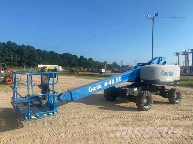 Genie S-40XC Teleskopbühnen