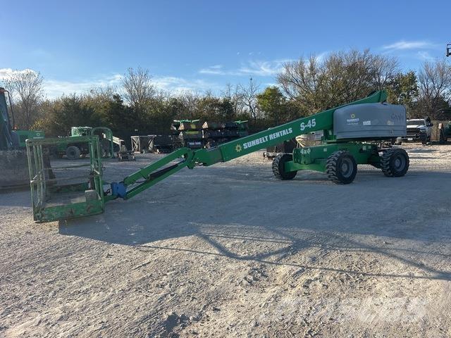 Genie S-45 Teleskopbühnen