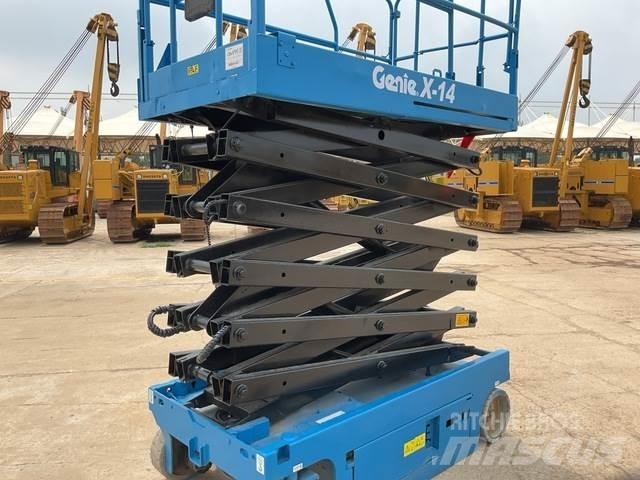 Genie X14 Scheren-Arbeitsbühnen