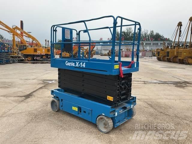Genie X14 Scheren-Arbeitsbühnen
