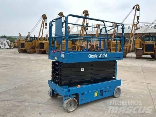 Genie X14 Scheren-Arbeitsbühnen