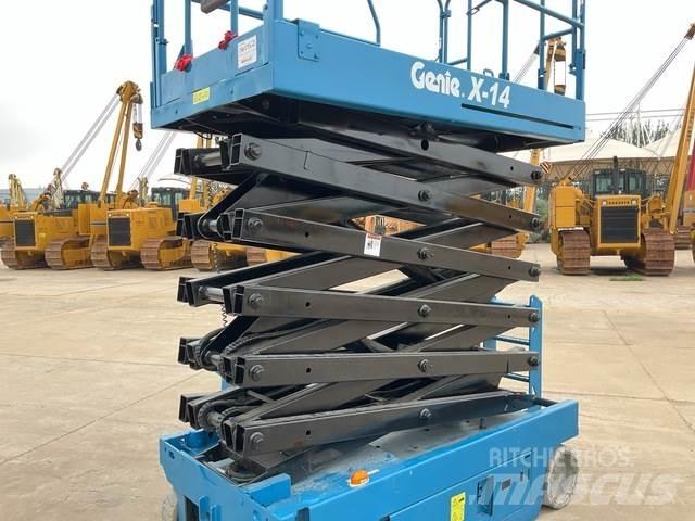 Genie X14 Scheren-Arbeitsbühnen