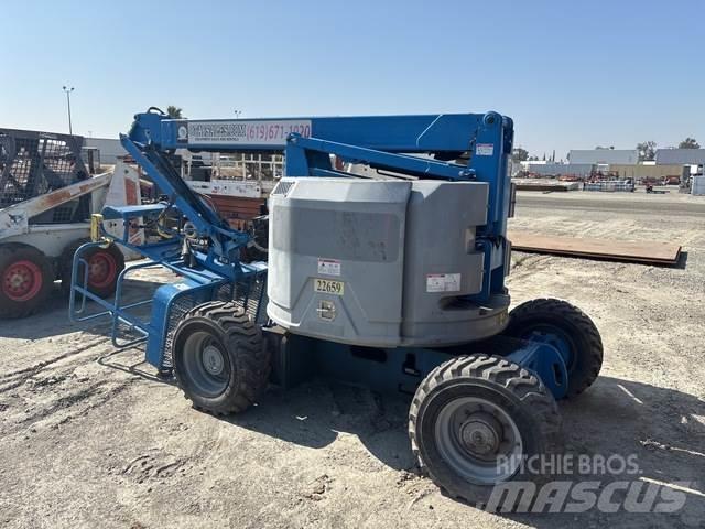 Genie Z-34/22 Gelenkteleskoparbeitsbühnen