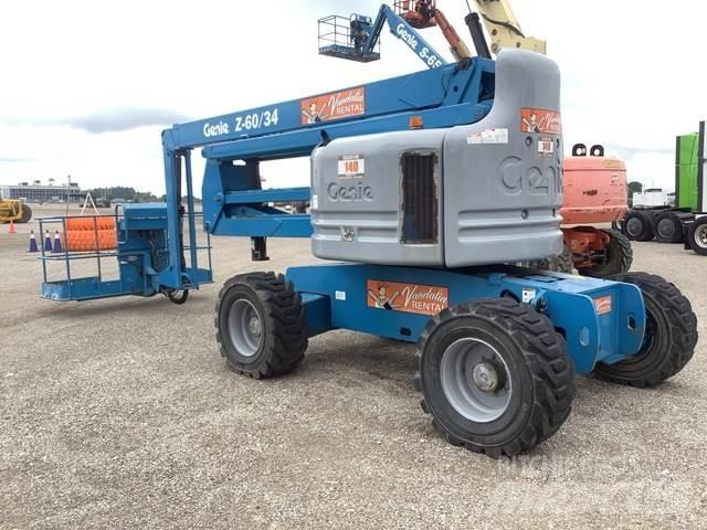 Genie Z-60/34 Gelenkteleskoparbeitsbühnen