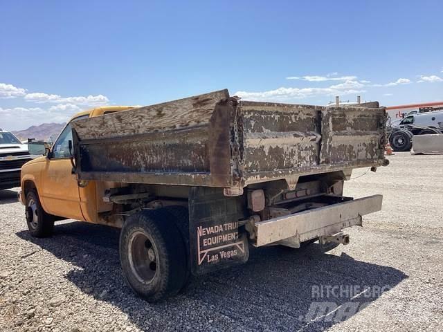 GMC C3500 Kipper
