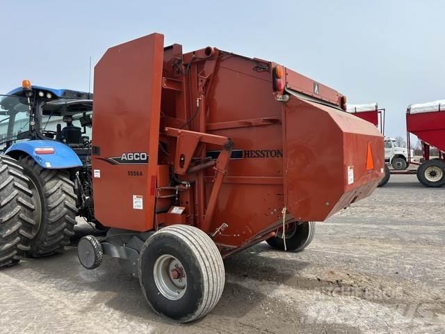 Hesston 5556A Rundballenpressen